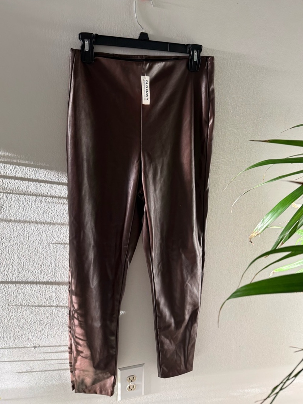 Old Navy Extra Hugh Rise Skinny Faux Leather Leggings Brown• Leggings para mujer